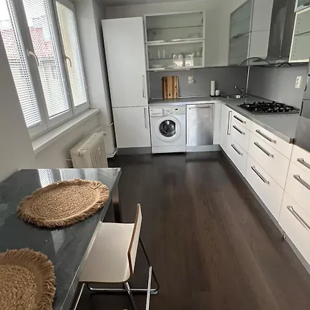 Apartamento Fontana 11 - Cozy 60M2 Apartment In Very Centre - 200M To Main Square
